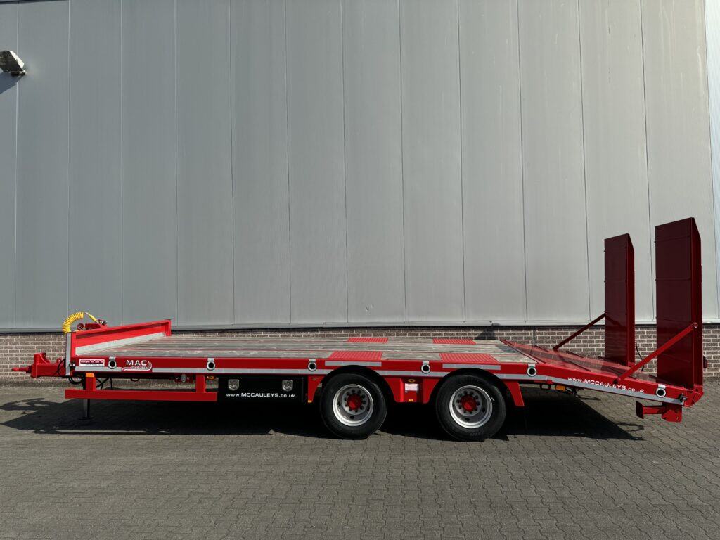 Efficiënte vrachtauto trailer voor transport en logistiek bij Geert-Jan de Kok B.V.