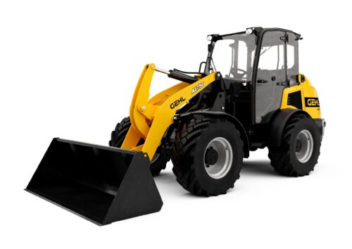 GELIJKDE KOPPELT: Geel en zwart gevaagde skid-ster-achtige boerentrekker voor landbouw en bouw.