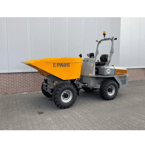 Zwenkmachine voor tuin- en wegenonderhoud, gebruikt in bouw en infraprojecten.