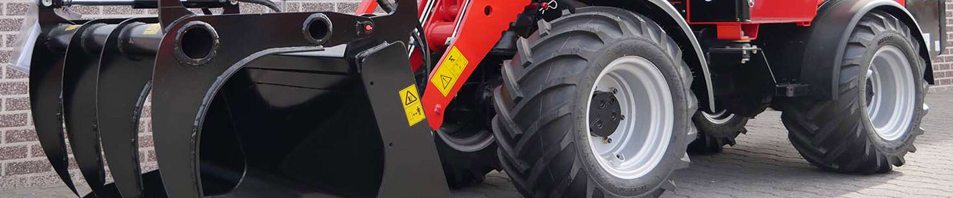 Robuuste landbouwwerktuigen van Geert-Jan de Kok B.V. voor veiliger en efficiënter landbouwbedrijvigheid.