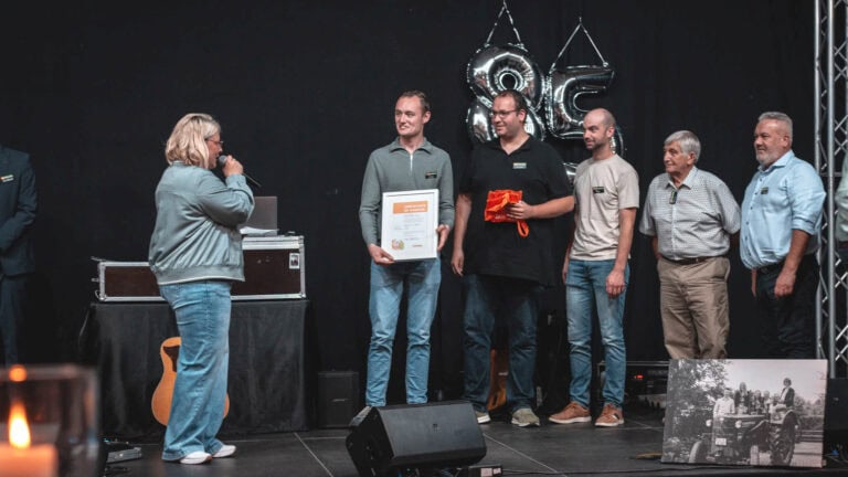 Veiling en erkenning bij bedrijfsuitje van Geert-Jan de Kok BV in Nederland.