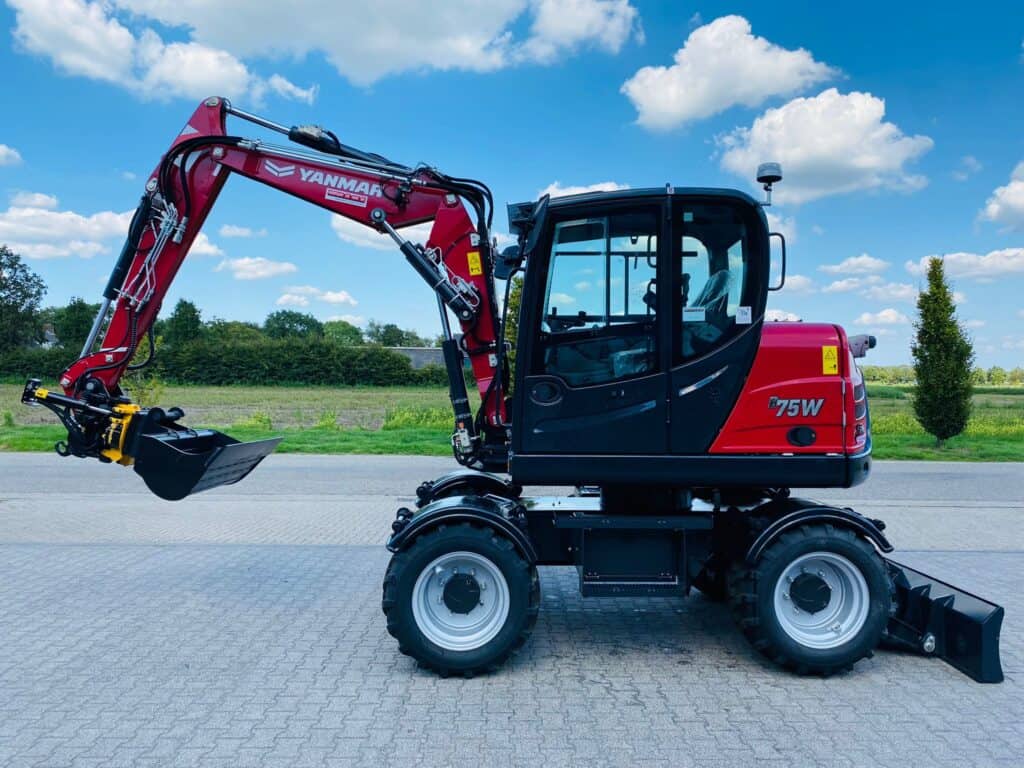 Zeer praktische minikraan op wieltjes voor renovatie en montage werkzaamheden.