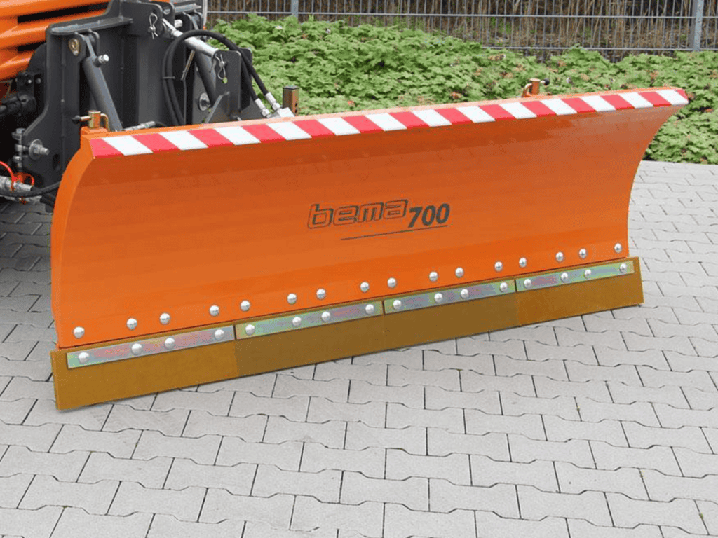Veegblad voor sneeuw en puin, model Bema 700 voor professioneel gebruik.