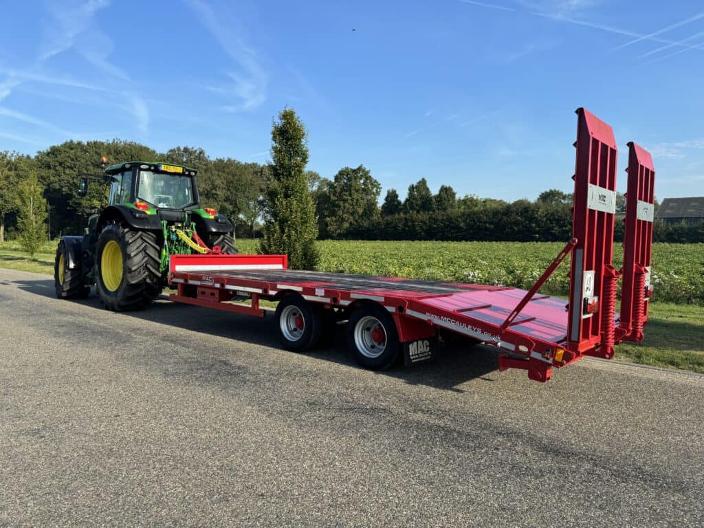 1. Hoogwaardige landbouwtrailers voor transport en logistiek, veilig en duurzaam gebruik.