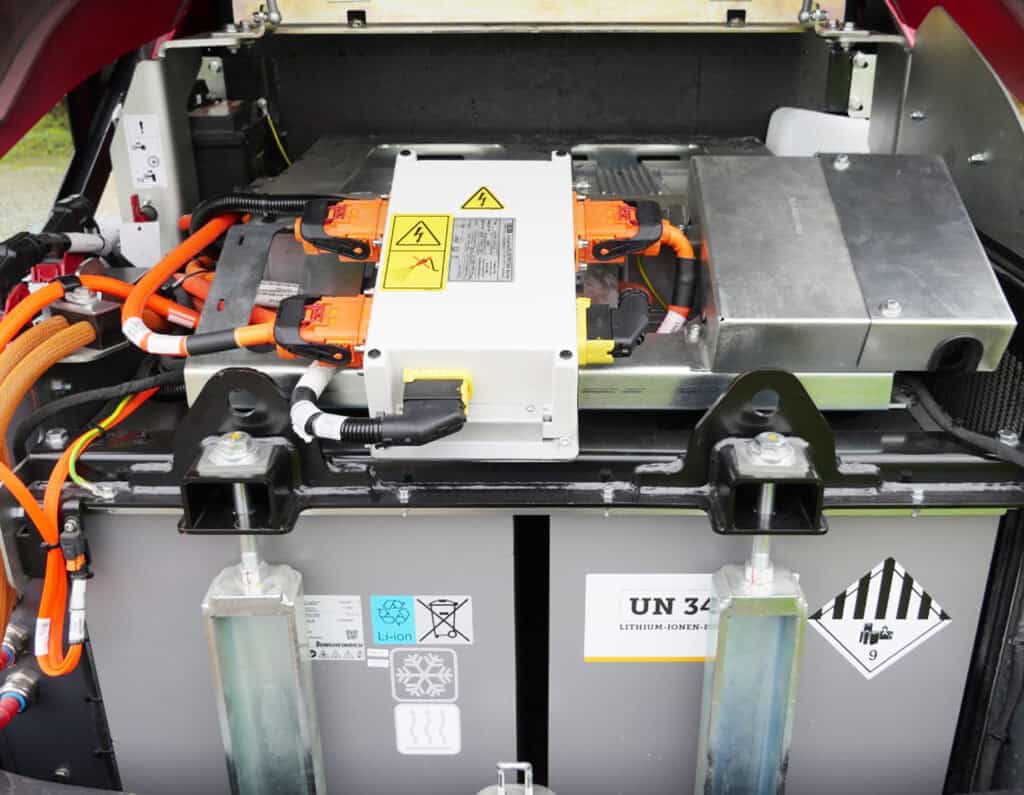 Accuboorkast lithium-ion batterij voor elektrische voertuigen - Geert-Jan de Kok B.V.