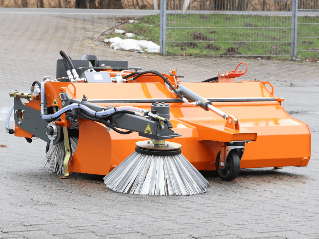 1. Veegmachine voor schoonmaak en straatonderhoud, hoogwaardig en betrouwbaar.