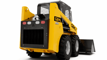 Robuuste Gehl R105 skidrinkhouder in geel en zwart, perfect voor bouw en hijswerken.