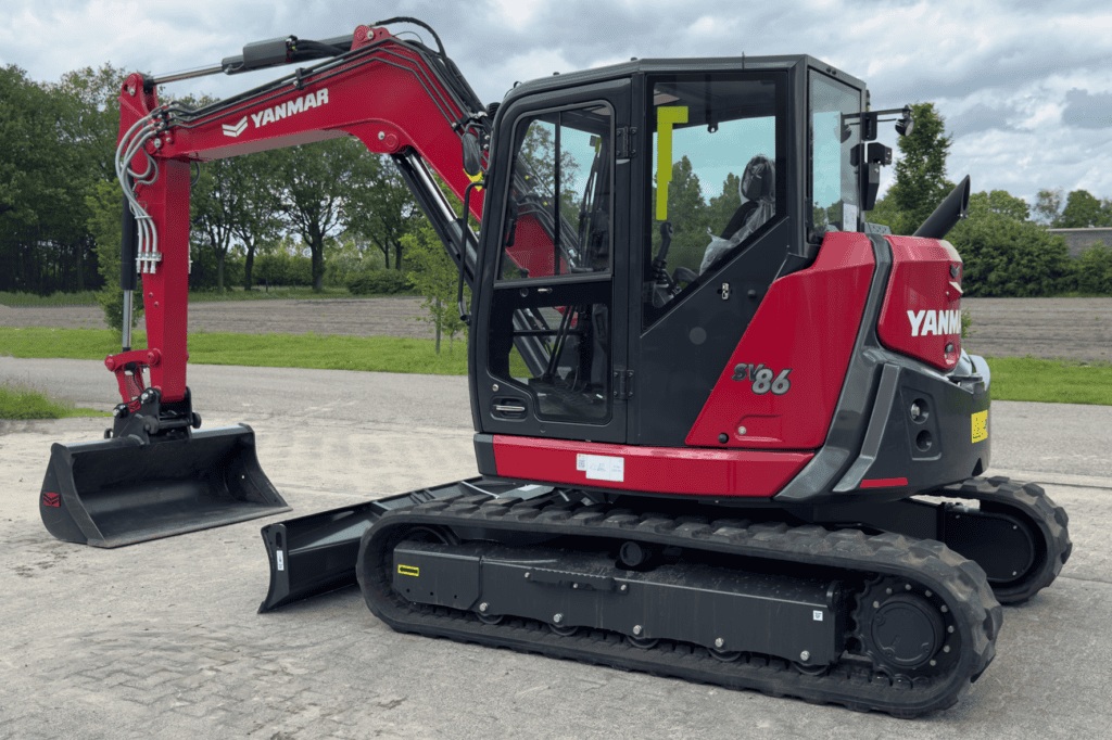 1. Compacte Yanmar SV86 mini graafmachine voor bouw en tuinwerk.