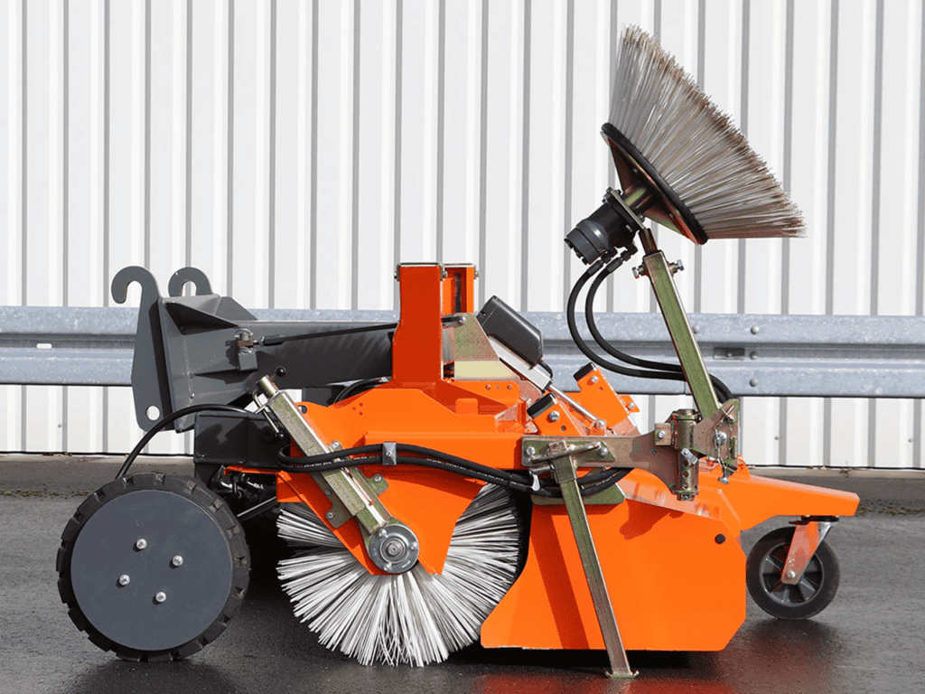 Efficiënte straatreinigingsmachine voor gladde en schone wegen, ideaal voor professioneel onderhoud.