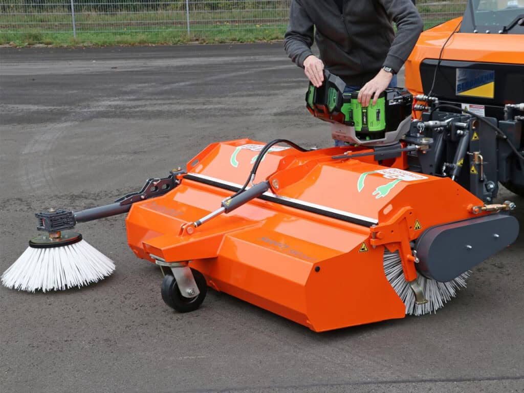 Duurzaam asfaltonderhoud met verantwoorde machines bij Geert-Jan de Kok B.V.