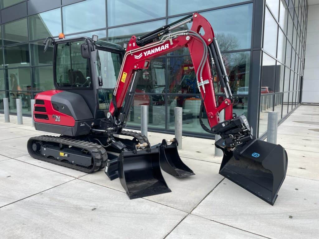 Miniatuur graafmachine voor precisie graven en grondwerken.