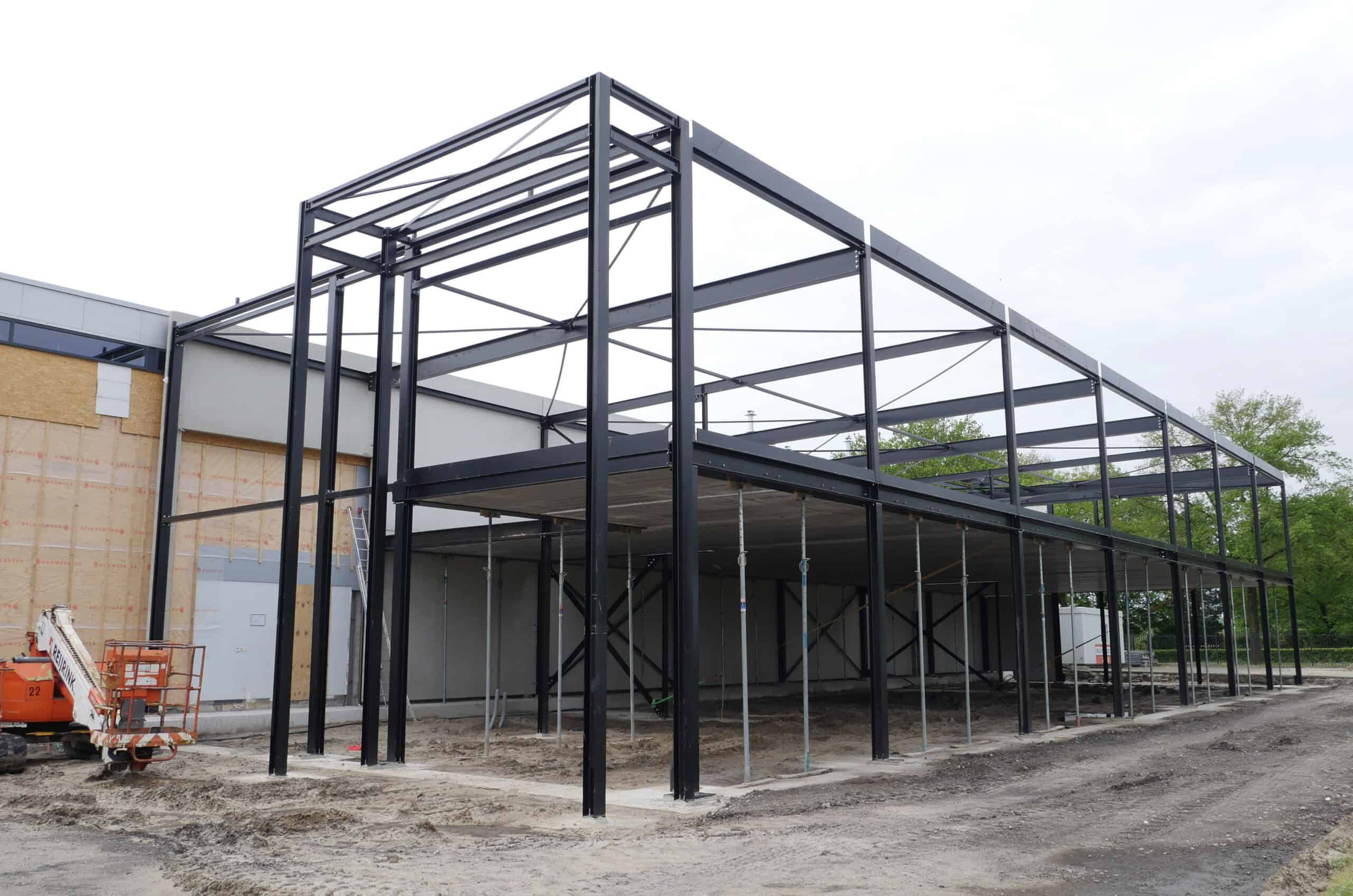 Steigerconstructie voor nieuw bedrijfsgebouw bij Geert-Jan de Kok B.V.